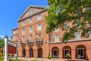 Tidewater Inn