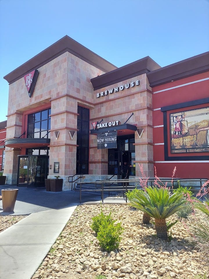 Bjs Restaurant & Brewhouse