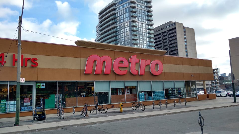 Metro 742