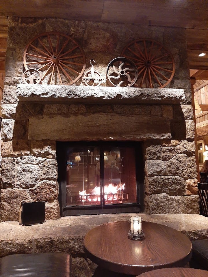 Gibbet Hill Grille Restaurant