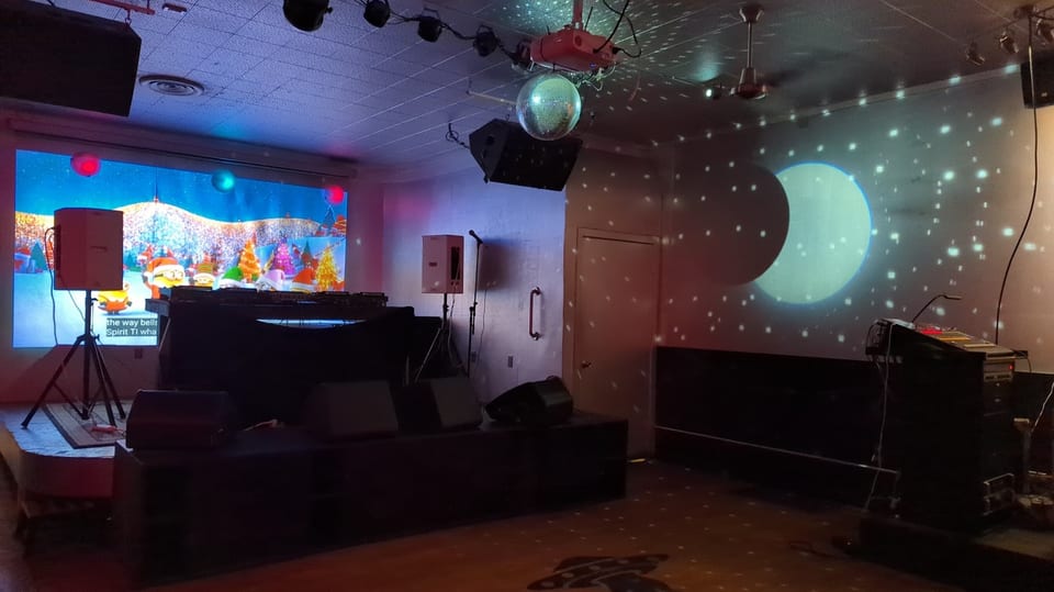 Ufo Bar
