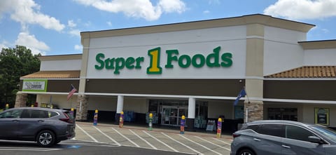 Super 1 Foods #652