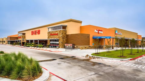 H E B Food Store
