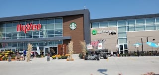 Hy Vee Food Store