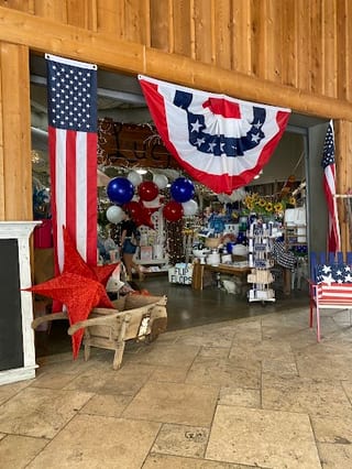 Lucys Market Llc