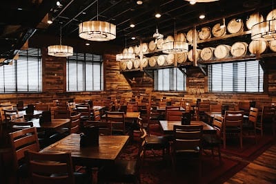 Roam Kitchen & Bar