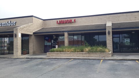 Lol Liquors