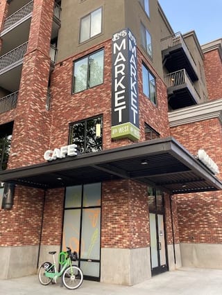 Lee S Market At 4th West