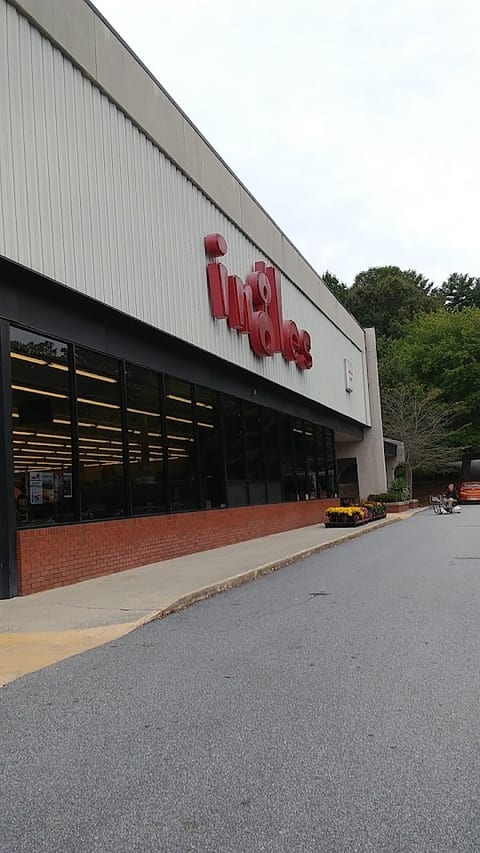 Ingles Supermarket