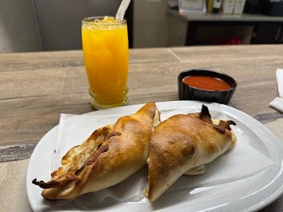 La Nueva Mia Pizza
