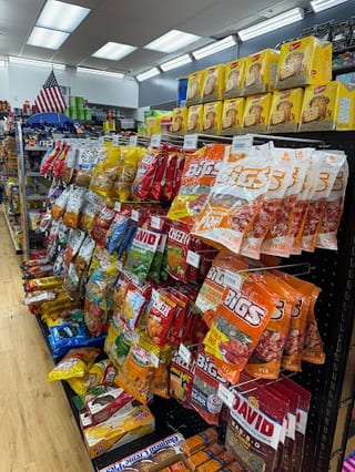 Bank Tower Market
