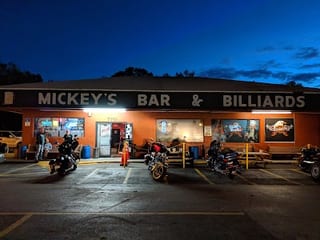 Mickys Bar & Billiards