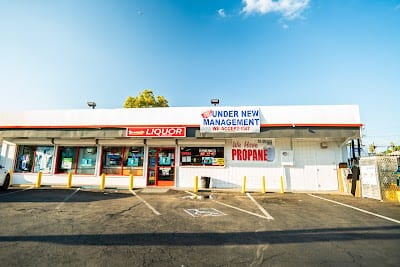 Yosemite Liquors