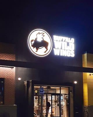 Buffalo Wild Wings Gril #3805