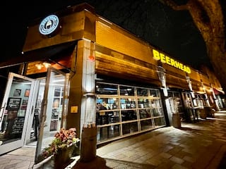 Beerhead Bar & Eatery