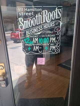 Smooth Roots Cbd