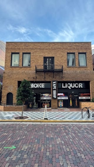 Dto Liquor Store