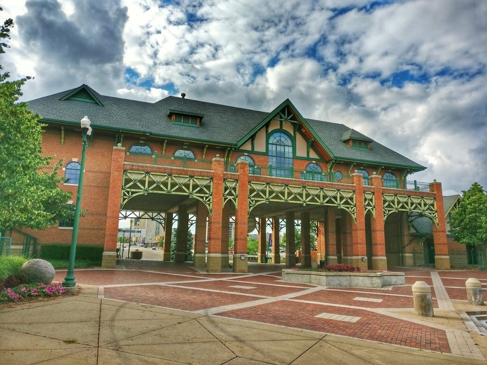Gateway Building The