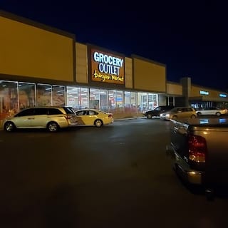 Grocery Outlet Bargain Market