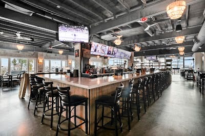 Zefs Dockside Bar & Kitchen