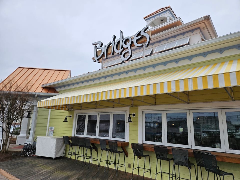 Bridges Restaurant