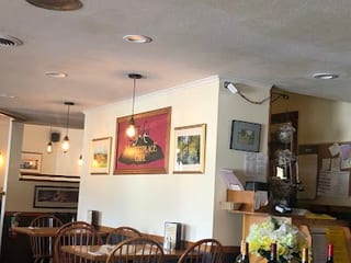 Jakes Restaurant And Tavern