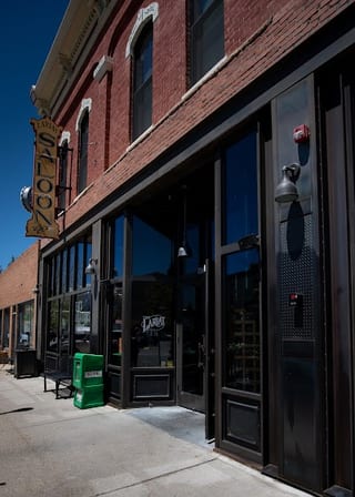 Lariat Bar & Grill