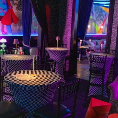 Paper Doll Bar