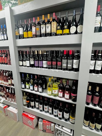 Queen Wine & Beer