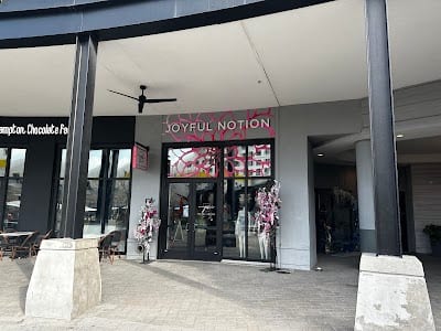 Local Fashion District