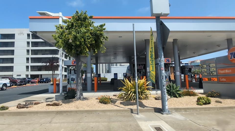 76 Emeryville - Emeryville