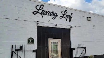 Luxury Leaf