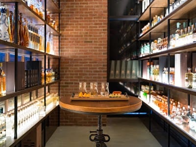 Dahlia Kitchen Bar