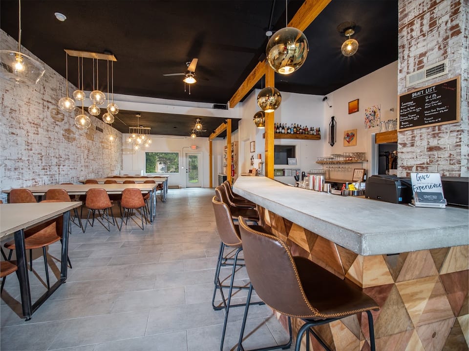Crafted DIY Studio & Bar