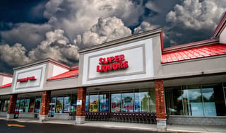 Putnam Plaza Super Liquor