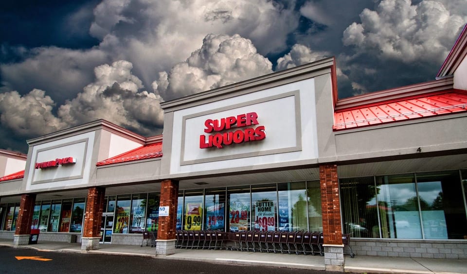Putnam Plaza Super Liquor