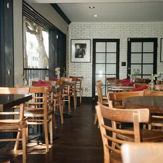 Mauro Cafe