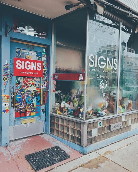 DB Graphics 2nd Ave