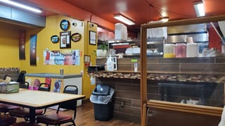 Roes Quik Food Shop