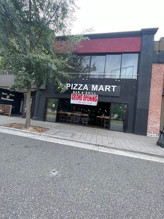 A Pizza Mart