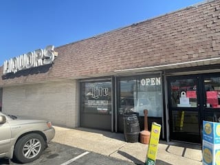 H M LIQUOR (BURLINGTON)