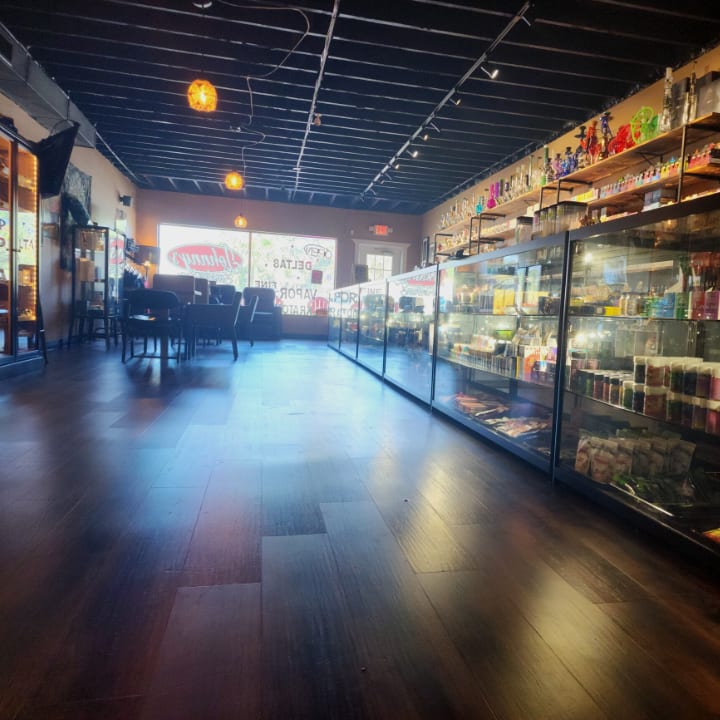 johnny's smoke shop & kava bar - Gulf Port