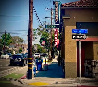 Tommys On Broadway