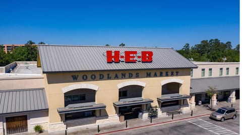 H E B Food Store