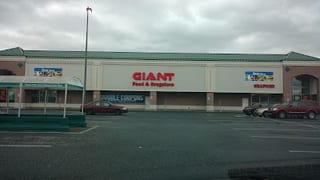 Giant Food Store