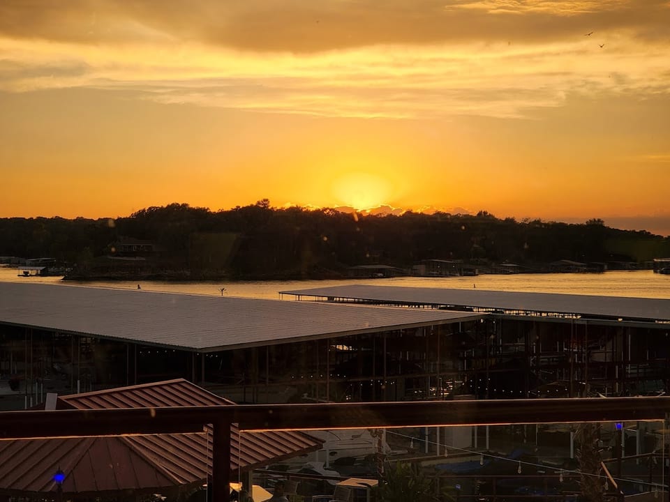 Cherokee Yacht Club