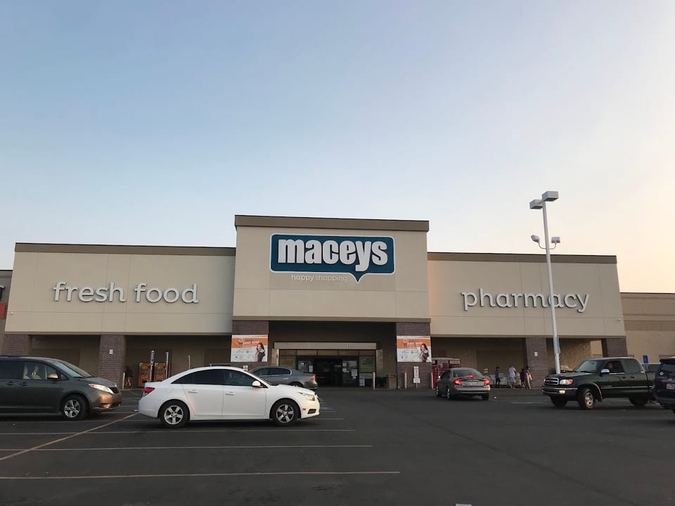 Maceys