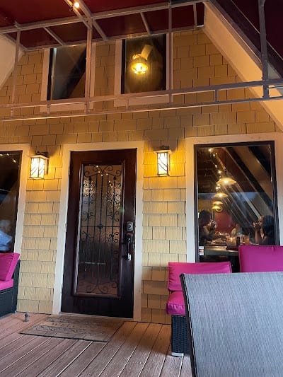 Elk House Eatery
