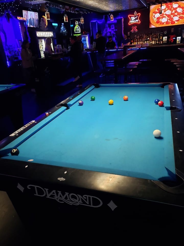 Friend'S Karaoke Pub