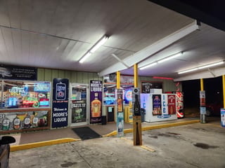 Moore Retail Liquor